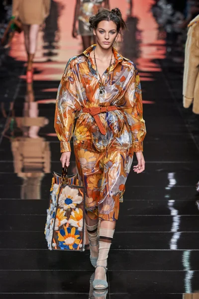 Look 35